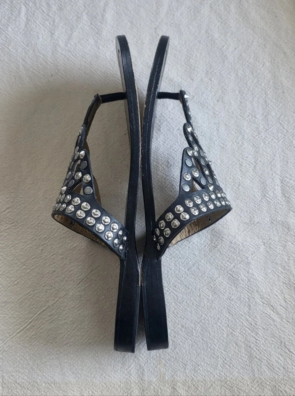 Frye Rachel Stud Thong 72558 Sandals Flats Black With Silver Studs Women's 8.5